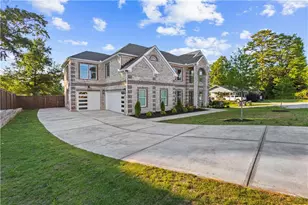 392 Price Pl, Norcross, GA 30071 - Photo 2