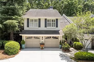 5644 River Oaks Pl, Atlanta, GA 30327 - Photo 2
