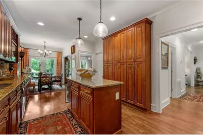5644 River Oaks Place #7B, Atlanta, GA 30327 - Photo 6