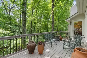 5644 River Oaks Pl, Atlanta, GA 30327 - Photo 10