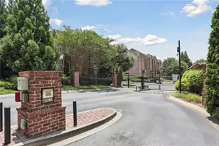 3662 Ashford Creek View NE, Atlanta, GA 30319 - Photo 12