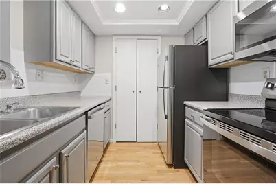 2031 Chastain Park Court NE, Atlanta, GA 30342 - Photo 10