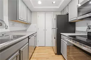 2031 Chastain Park Ct NE, Atlanta, GA 30342 - Photo 10