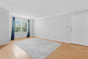 2031 Chastain Park Ct NE, Atlanta, GA 30342 - Photo 4