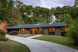 2673 Cosmos Dr NE, Atlanta, GA 30345 - Photo 2