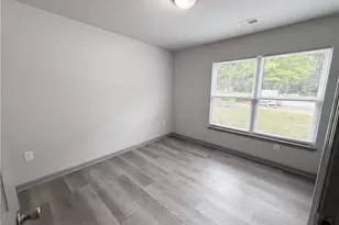 3102 Fairington Village Dr, Lithonia, GA 30038 - Photo 10