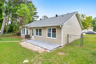 9138 Clubhouse Dr, Riverdale, GA 30274 - Photo 18