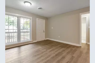 9138 Clubhouse Drive, Riverdale, GA 30274 - Photo 6