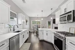 4243 Creekrun Cir, Buford, GA 30519 - Photo 6