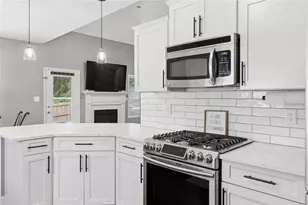 4243 Creekrun Cir, Buford, GA 30519 - Photo 12