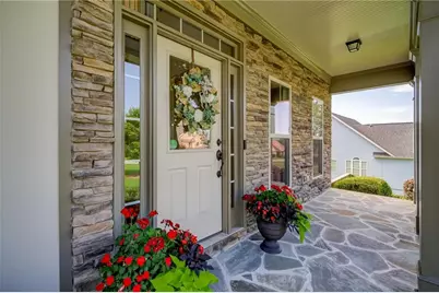 10 Altar Rock Ct NE, Cartersville, GA 30121 - Photo 2