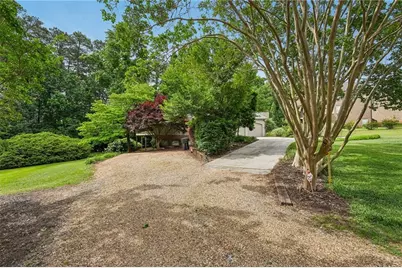 5316 Corsham Court SW, Lilburn, GA 30047 - Photo 4