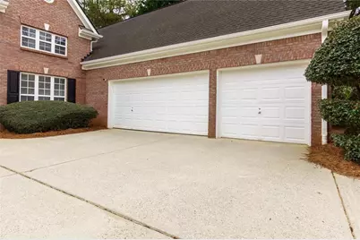 4003 Suwanee Place Drive, Suwanee, GA 30024 - Photo 4
