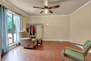 5025 Stoney Point Cir, Stone Mountain, GA 30088 - Photo 10