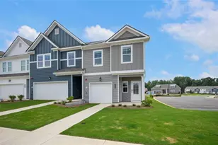9442 Maple Grv Ln, Jonesboro, GA 30238 - Photo 2