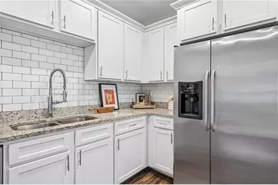 1077 Birch Street SW, Atlanta, GA 30310 - Photo 10