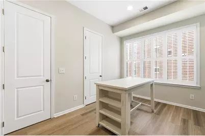 615 Broadview Place NE, Atlanta, GA 30324 - Photo 18