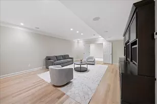 525 Woodmoore Ct, Atlanta, GA 30342 - Photo 44