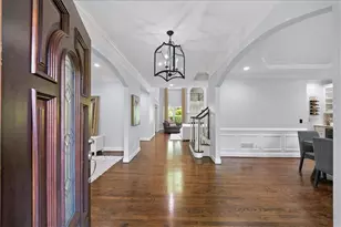 525 Woodmoore Ct, Atlanta, GA 30342 - Photo 4