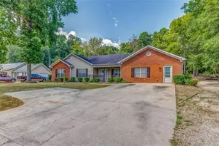 3706 Bouldercrest Rd, Ellenwood, GA 30294 - Photo 2