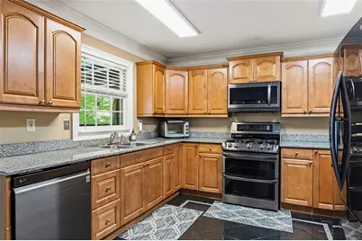 3499 Prince George Street, East Point, GA 30344 - Photo 14