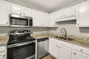 202 Garretts Dr, Douglasville, GA 30134 - Photo 4