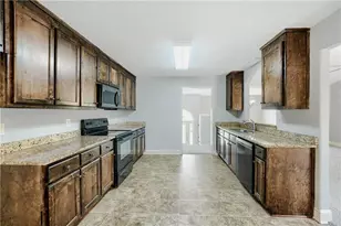 220 Betty Ann Ln, Covington, GA 30016 - Photo 8