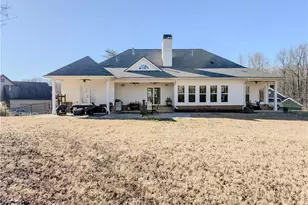 410 Caldwell Ln, Hoschton, GA 30548 - Photo 54
