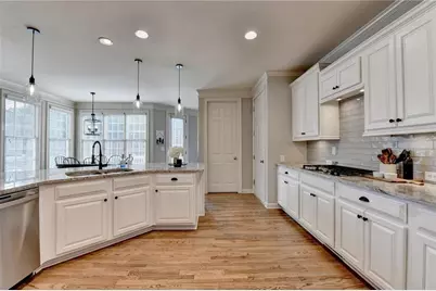 7051 Dove Point Lane, Hoschton, GA 30548 - Photo 14