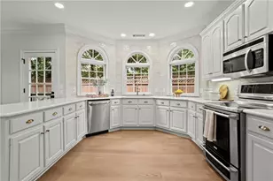 105 Crestwicke Trace, Atlanta, GA 30319 - Photo 4