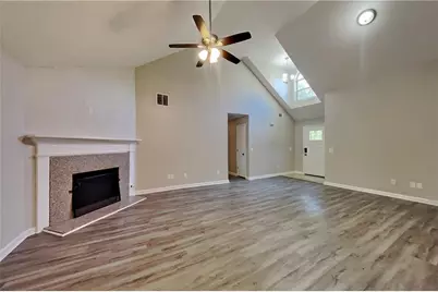 8435 Sapphire Lane, Gainesville, GA 30506 - Photo 2