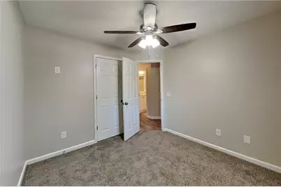 8435 Sapphire Lane, Gainesville, GA 30506 - Photo 12