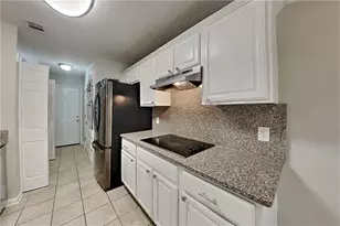 8435 Sapphire Ln, Gainesville, GA 30506 - Photo 16