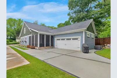 493 Walnut Street, Hapeville, GA 30354 - Photo 2