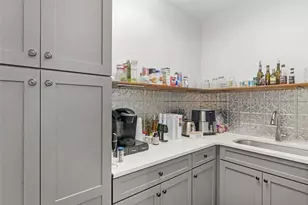 493 Walnut St, Hapeville, GA 30354 - Photo 8