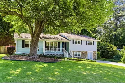 6812 Sky Lane Drive, Acworth, GA 30102 - Photo 2