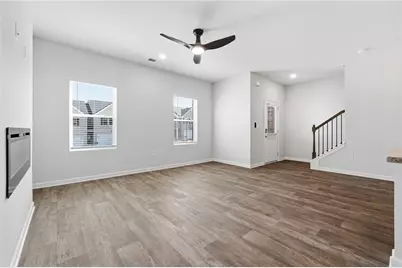 3637 Parkway James Drive, Snellville, GA 30039 - Photo 10