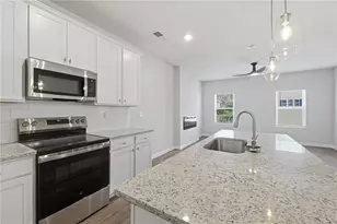 3637 Parkway James Dr, Snellville, GA 30039 - Photo 14