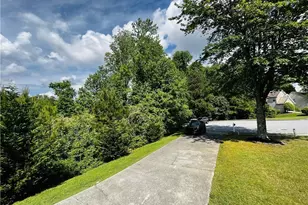 2258 St Albans Pl, Buford, GA 30519 - Photo 34