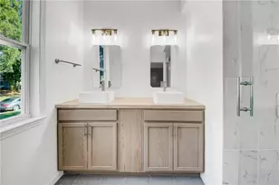 910 Forest Path, Stone Mountain, GA 30088 - Photo 12