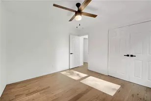 910 Forest Path, Stone Mountain, GA 30088 - Photo 18
