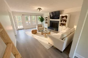 324 Bethel Dr, Woodstock, GA 30189 - Photo 2