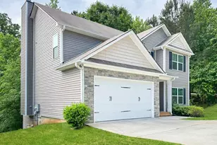 415 Fieldcrest Dr, Dallas, GA 30132 - Photo 2