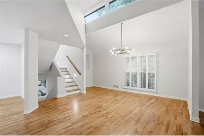 10210 Kinross Road, Roswell, GA 30076 - Photo 12