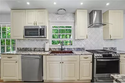 5637 Pinedale Circle, Buford, GA 30518 - Photo 8