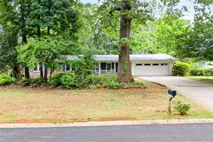 5623 Crestwood Dr, Stone Mountain, GA 30087 - Photo 2
