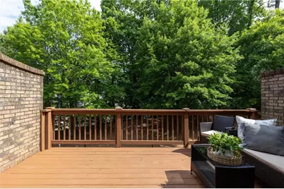 7280 Glisten Avenue, Atlanta, GA 30328 - Photo 8