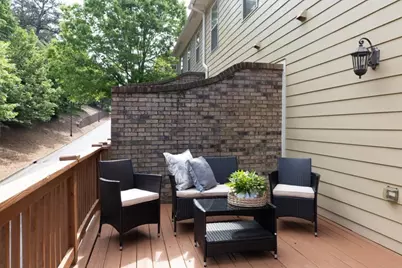7280 Glisten Avenue, Atlanta, GA 30328 - Photo 10