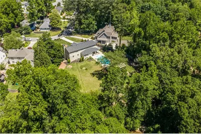 429 Valley Brook Drive NE, Atlanta, GA 30342 - Photo 48