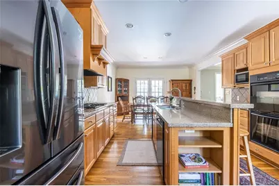 429 Valley Brook Drive NE, Atlanta, GA 30342 - Photo 12